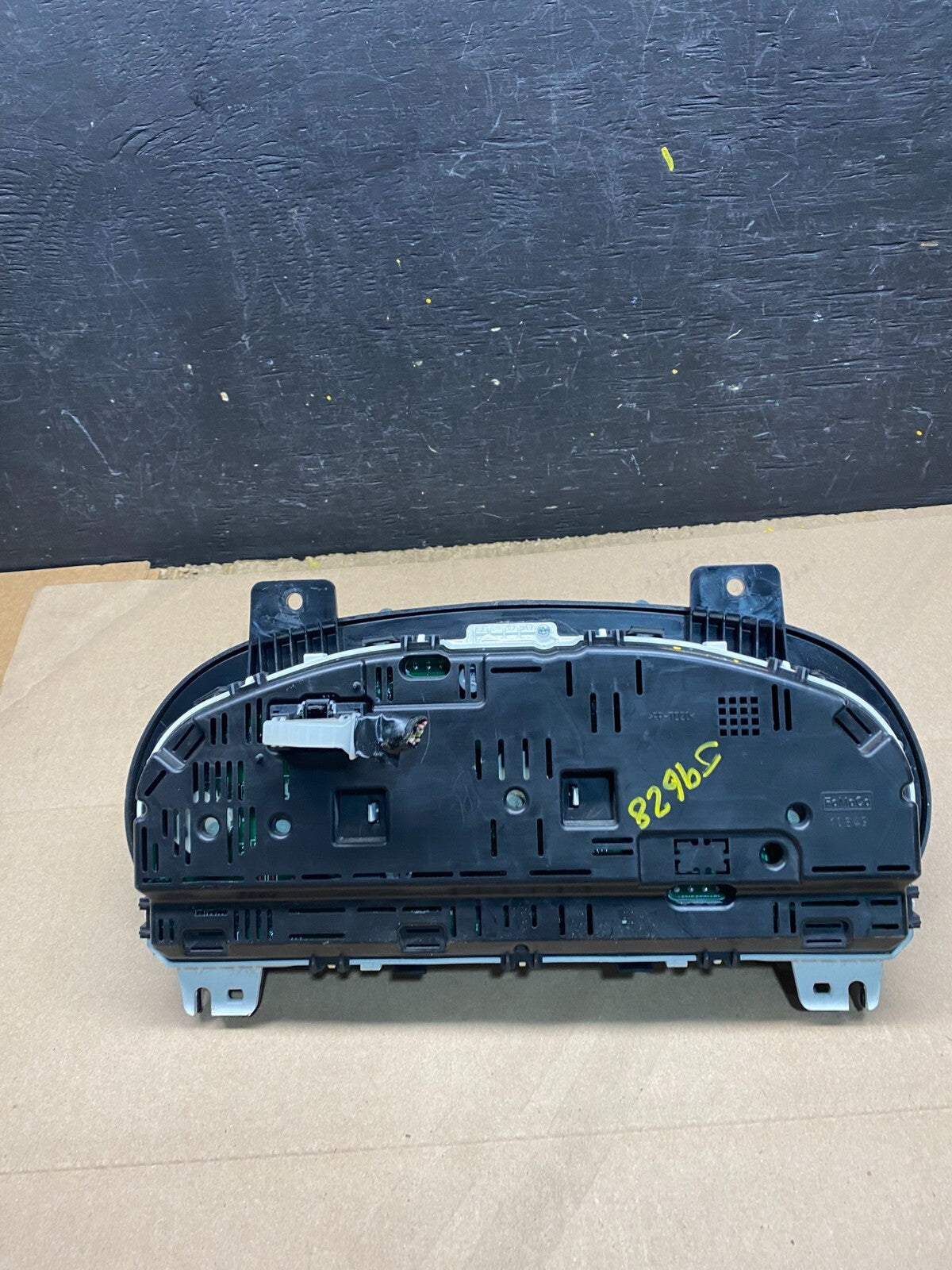 2011 2012 Lincoln MKT Speedometer Instrument Gauge Cluster J9628 DG4