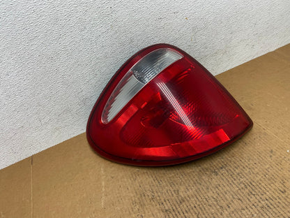 2004 to 2007 Dodge Grand Caravan Left Driver Lh Tail Light AE0646 LK2