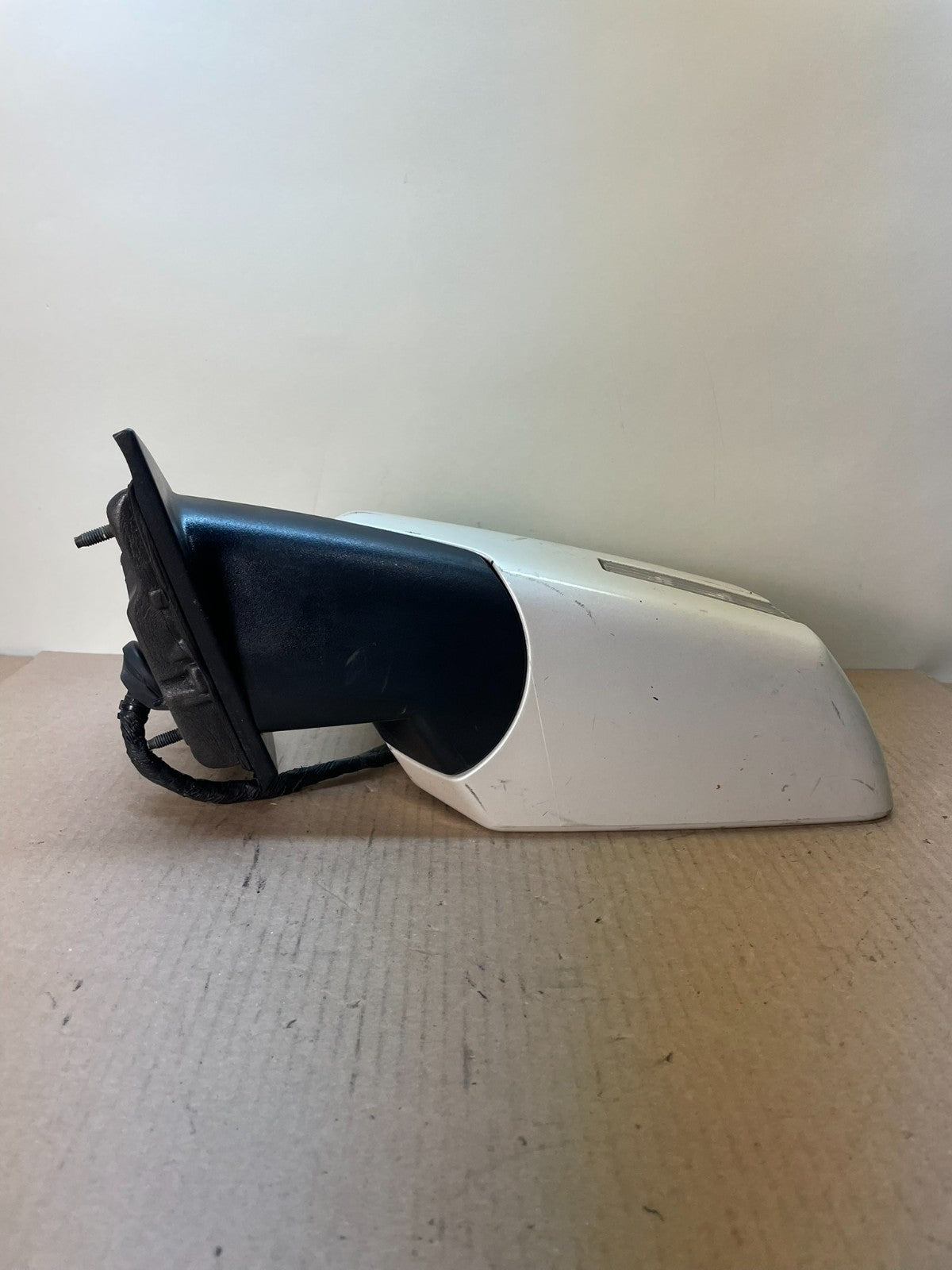 2009 to 2014 GMC Acadia Left Driver LH Power View Heated Mirror AJ0602 DG3