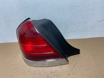 1998-2003 Ford Crown Victoria Left Driver Lh Side Tail Light AD8057 LK1