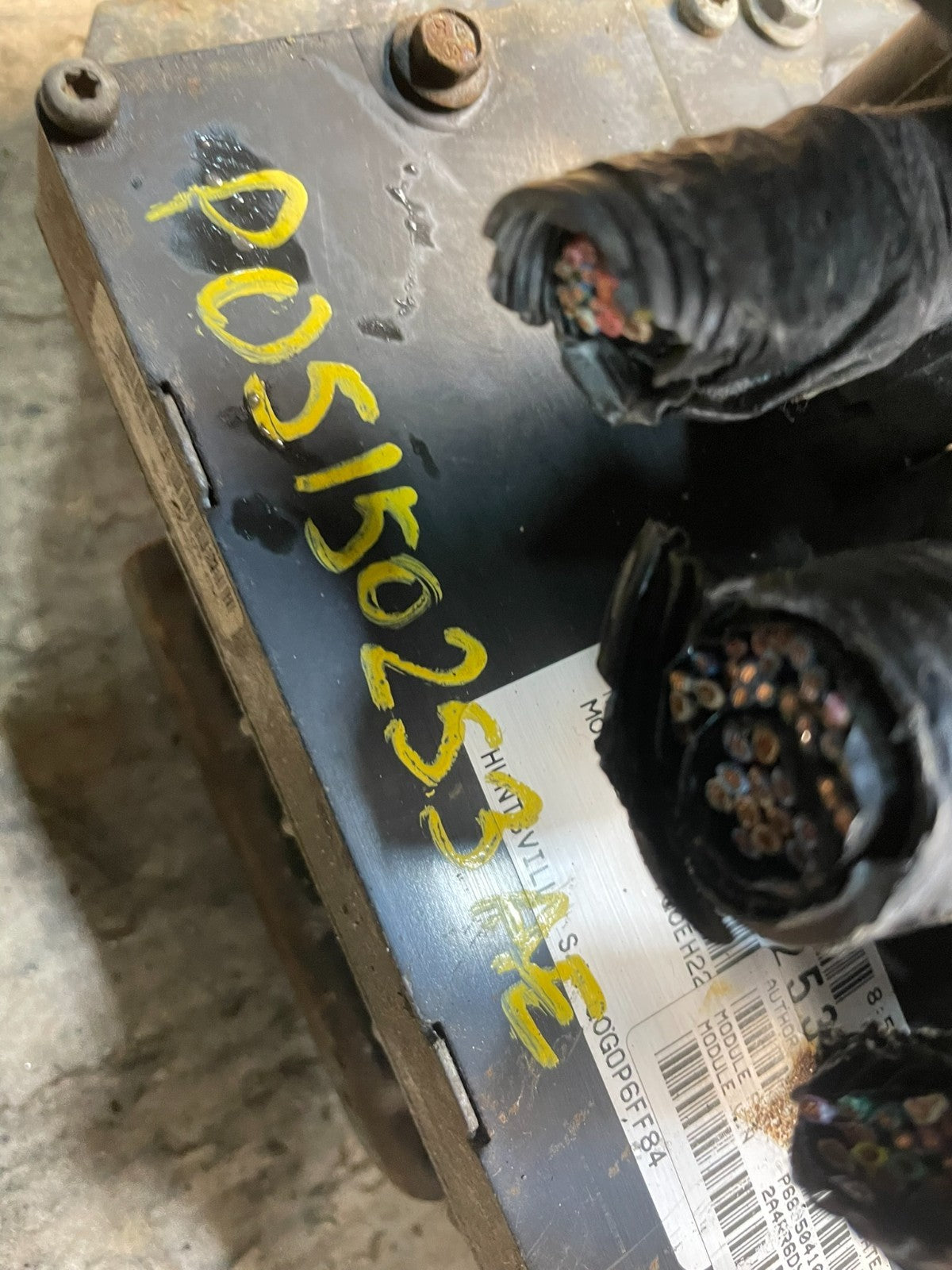 2010 Dodge Caravan Town & Country Engine Computer p68050410ac T2507 DG5