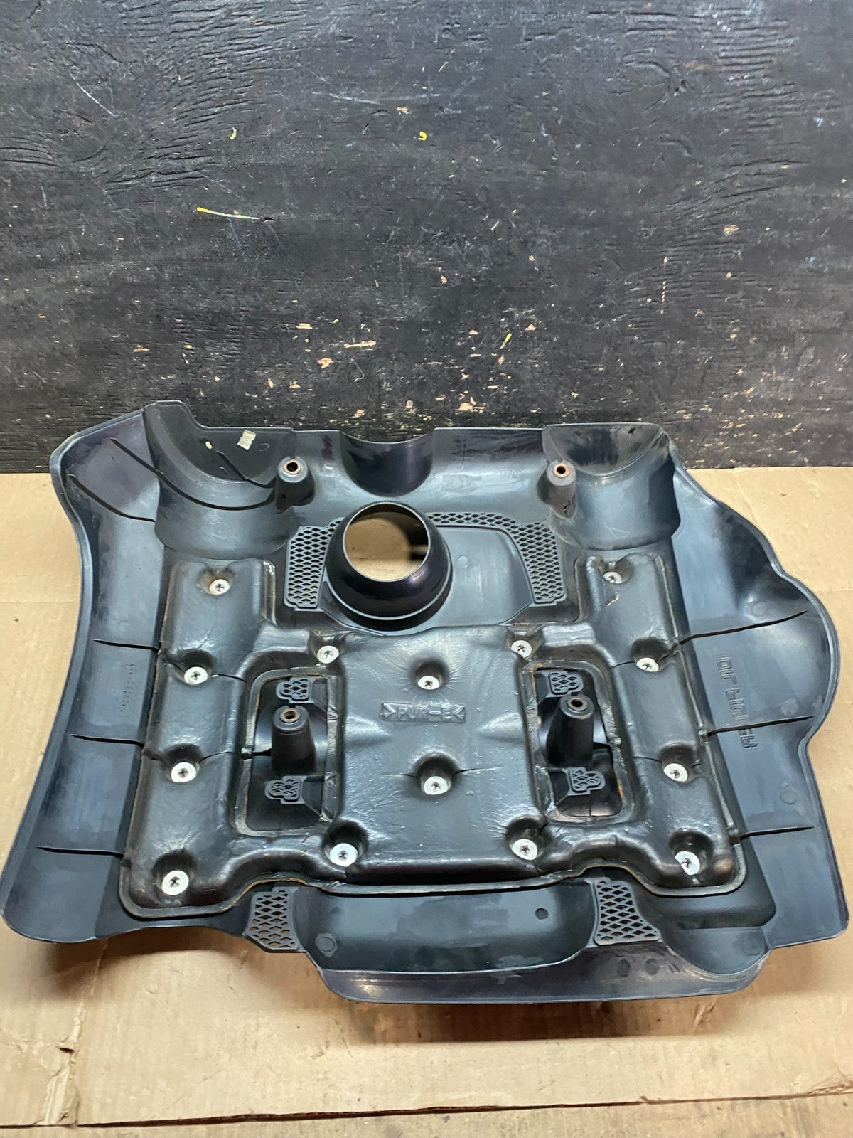 2006 to 2008 Kia Sedona V6 3.8L Engine Motor Cover U6314 DG4