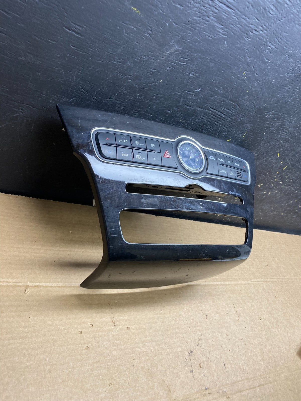 2014 2015 2016 Kia Cadenza  AC Heat Temperatue Climate Control Switch W6497 DG2