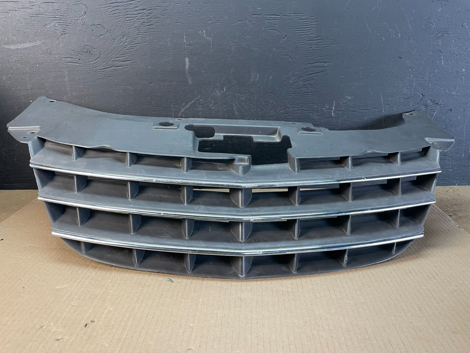 2007 to 2010 Chrysler Sebring Front Upper Grille Grill 0YW36TRMAC AC1950 DG0