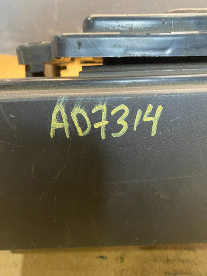 2008 Jeep Grand Cherokee Fuse Box Relay Panel Body Control Module BCM AD7314 DG7