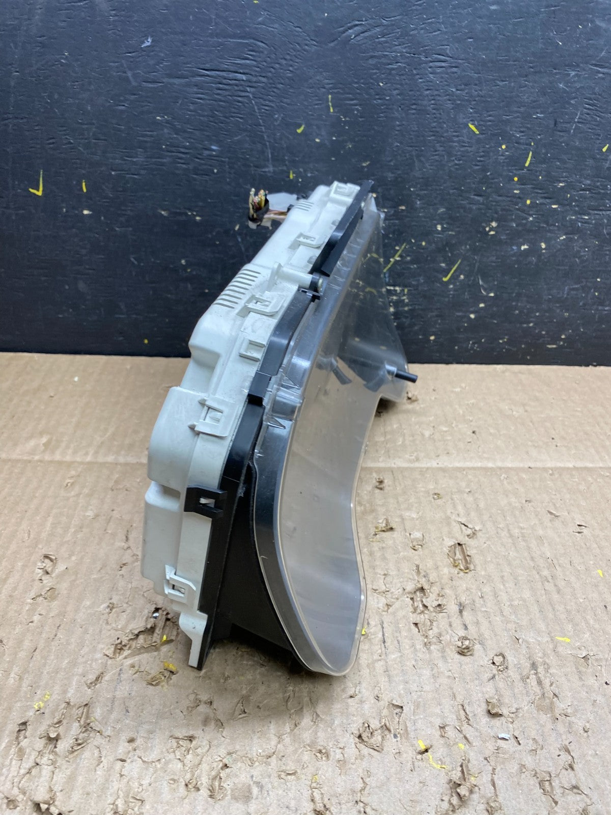 2009 Ford E150 E250 E350 VAN Gauge Speedometer Cluster v1670 DG2