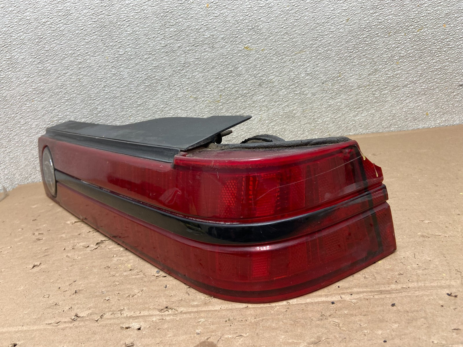 1987 Mercury Cougar Right Passenger RH Tail Light AB0923 LK1