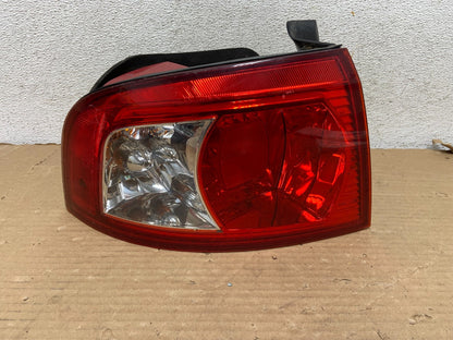 2003-2006 Kia Optima Left Driver LH Side Tail Light AG8170 DW0