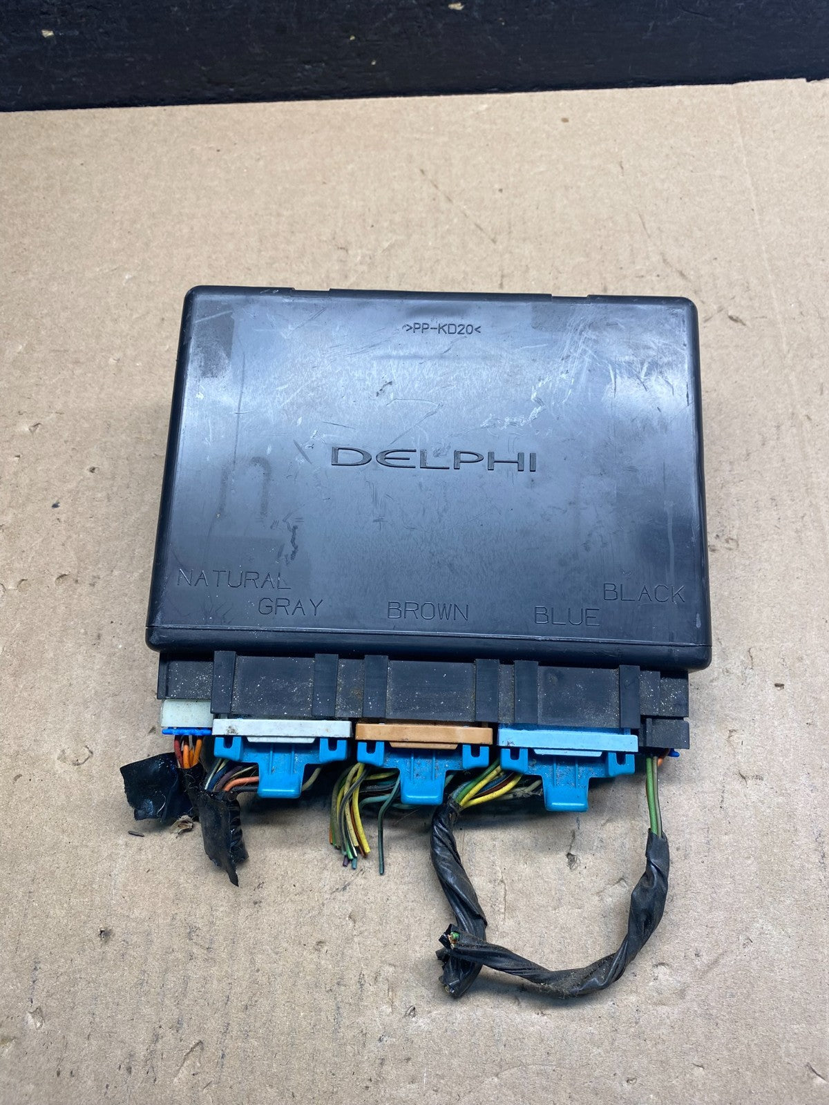 2003-2006 Silverado Suburban Tahoe Body Control BCM Module AE7474 DW1