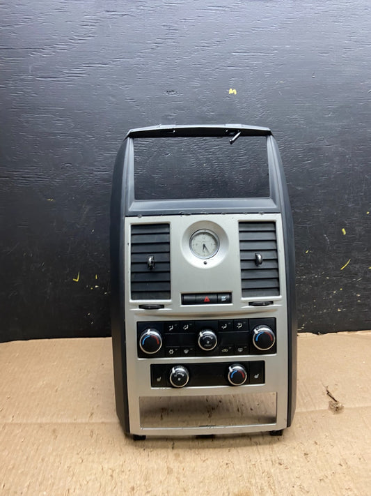 2008-2010 Dodge Grand Caravan Radio Bezel Climate Control Heat AC Heater Y8072 D0