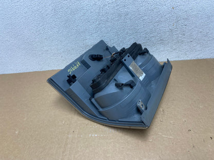 2003-2005 Land Rover Range Rover L322 Right Passenger Tail Light AF9916 LK5