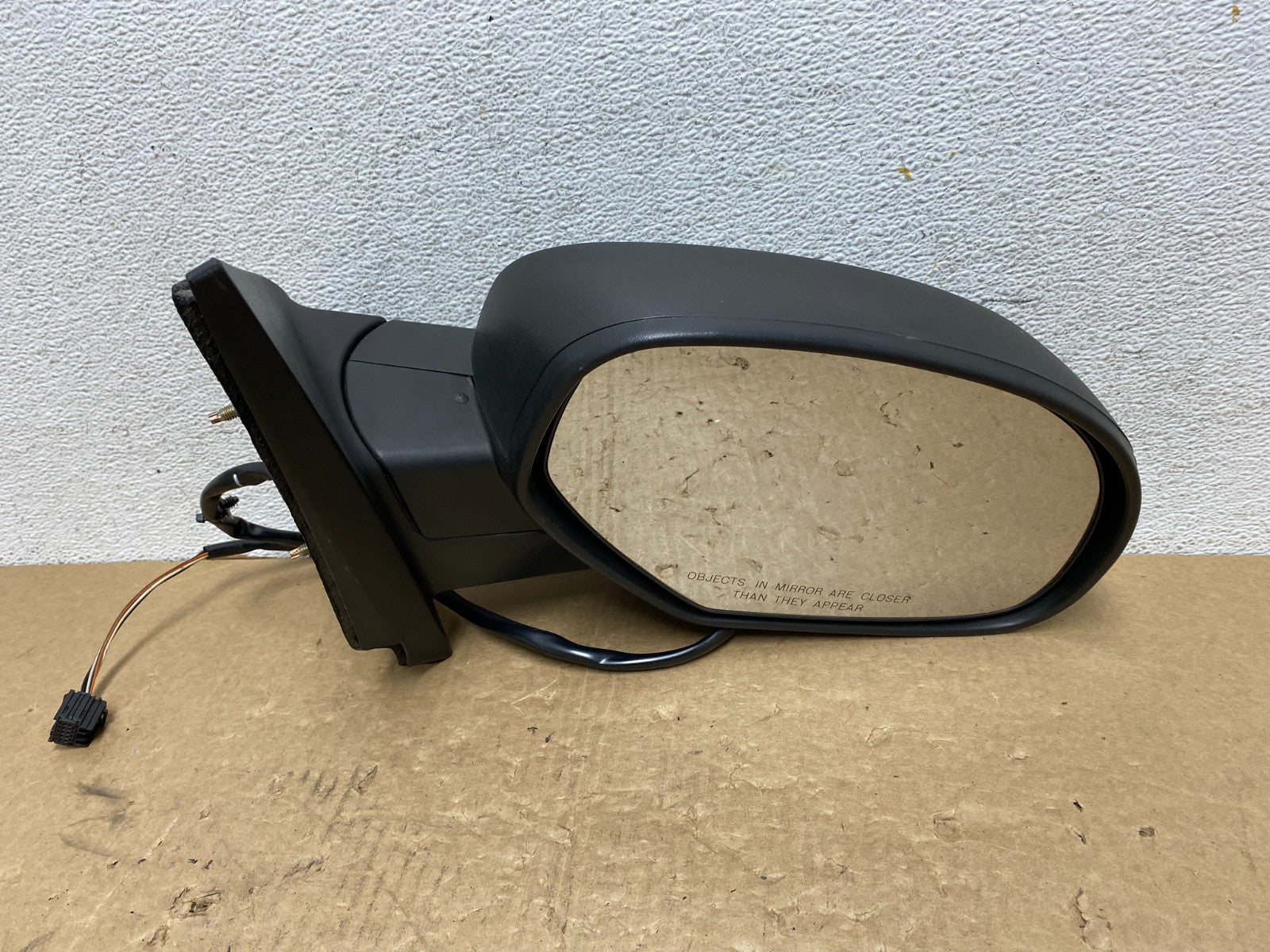 2007-2013 Chevrolet Tahoe Silverado Suburban Right Passenger Mirror AF7989 DW5