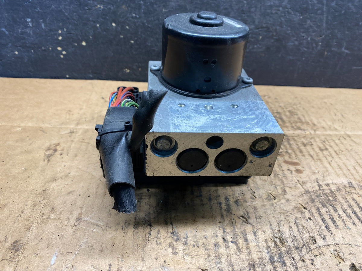 2005 - 2009 Mercedes CLK350 ABS Anti Lock Brake Pump Module R4441 DG3