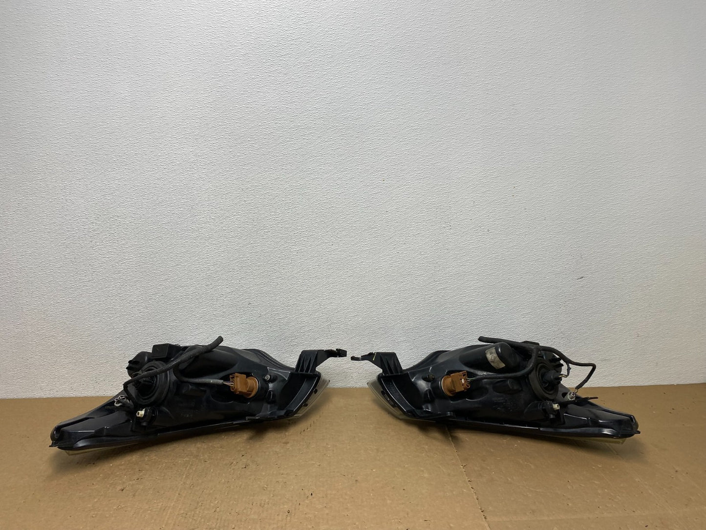 2008 2009 2010 2011 Ford Focus Left+Right Headlights Halogen AC1494 DW13