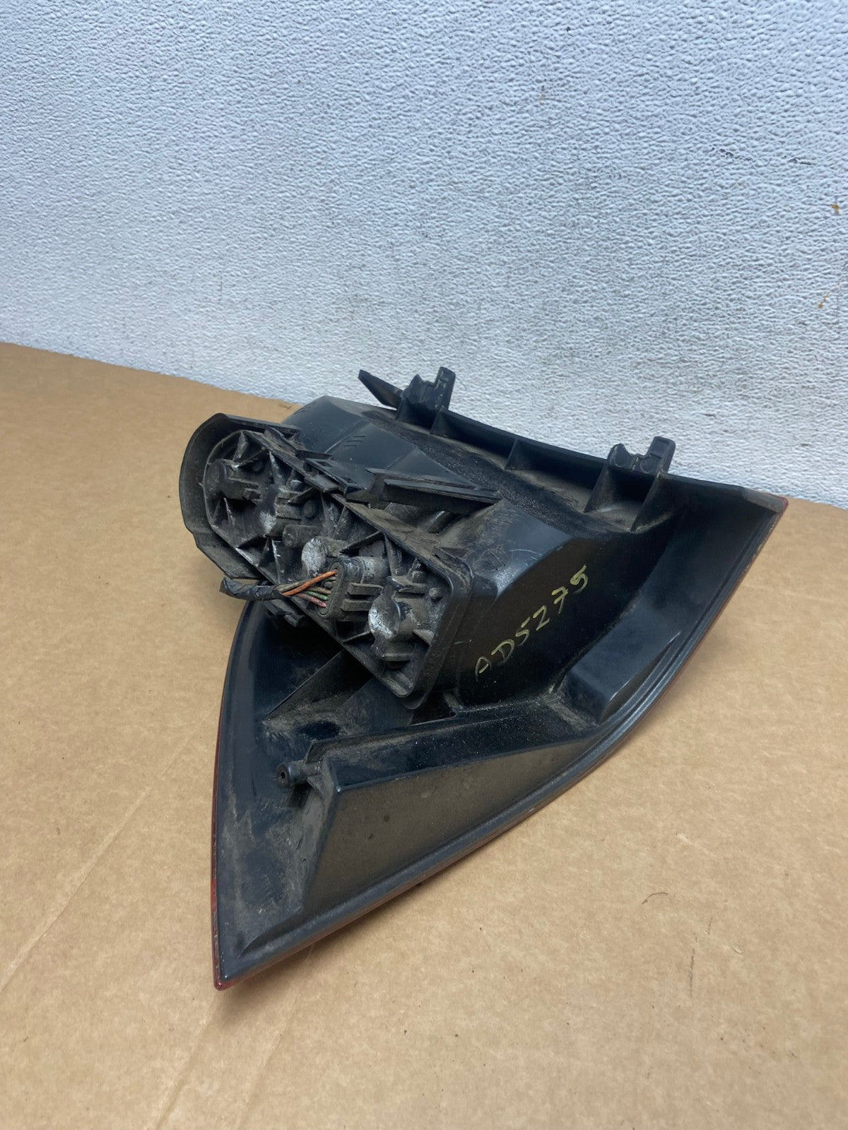 1998 to 2001 Mercedes ML320 ML-Class Right Passenger Rh Tail Light AD5275 LK7