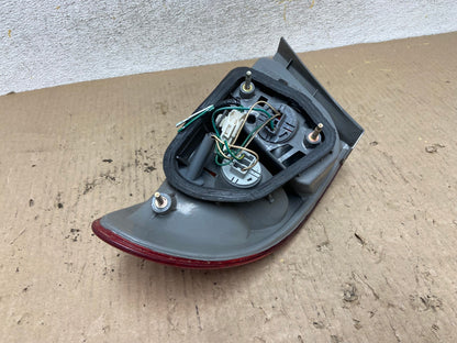 1998 1999 2000 Toyota Corolla Left Driver Lh Side Tail light AH6032 LK3