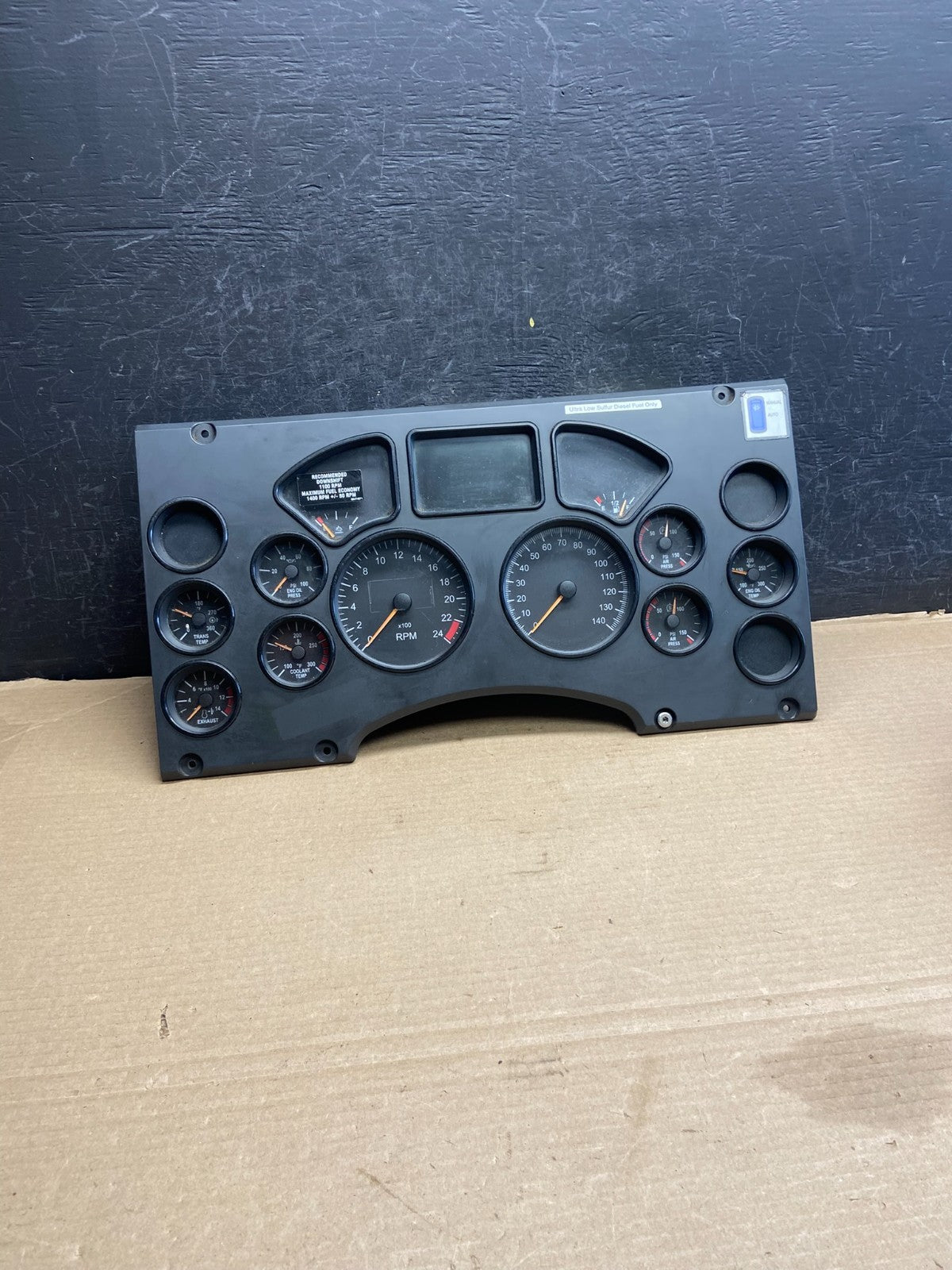 2009 to 2017 Mack CXU613 GU713 Instrument Gauge Cluster A2C53090404 AH13320