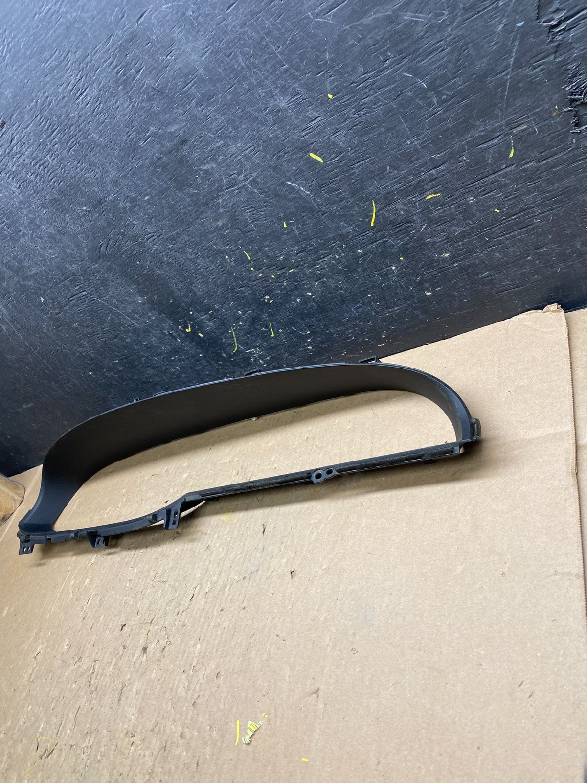 2005 to 2010 Toyota Avalon Cluster Speedometer Instrument Bezel T5805 DG3