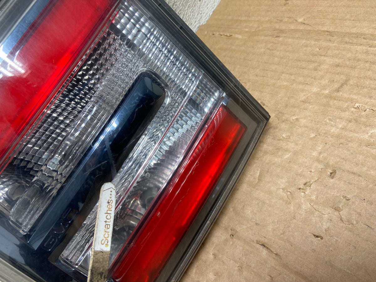 2013 to 2016 GMC Acadia Right Passenger RH Side Inner Tail Light AI5862 LK3