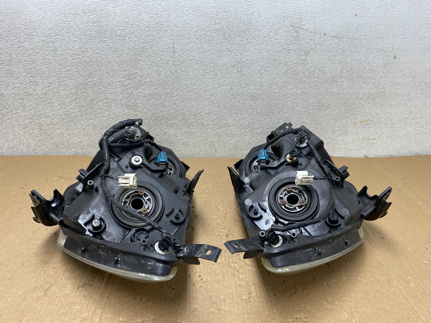 2005 2006 2007 Honda Odyssey Left+Right Set Halogen Headlights V1287 DW11