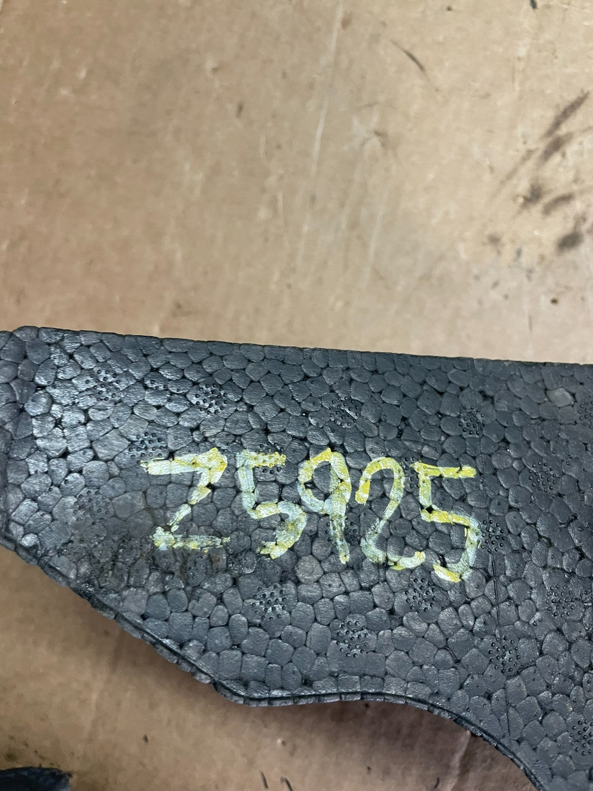 2009 to 2012 Sorento Front Bumper Impact Energy Absorber Foam Pad OEM Z5925 DG7