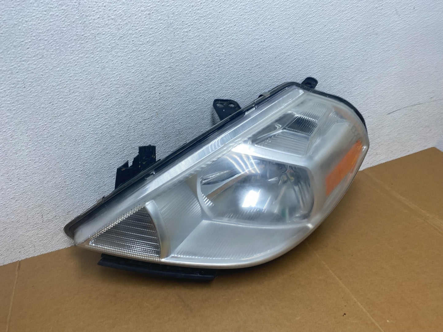 2008 to 2012 Nissan Versa Headlight Halogen Left Driver Lh Side AD8894 DW2