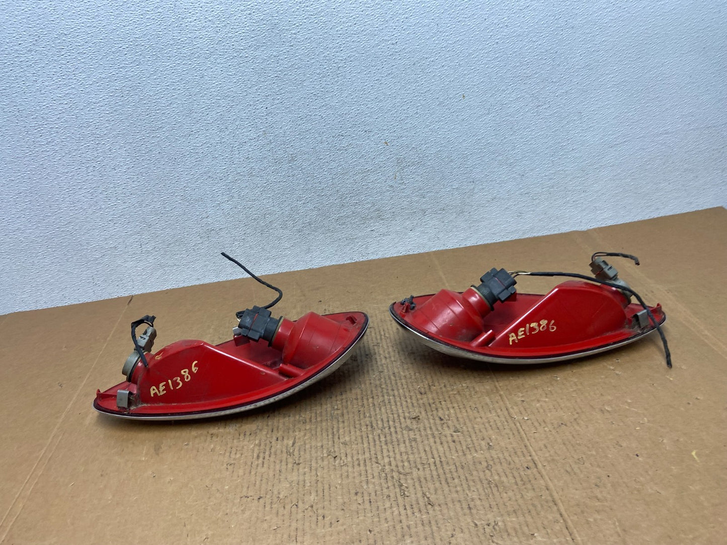 2001 to 2005 Chrysler PT Cruiser Left+Right Tail Lights AE1386 DW7