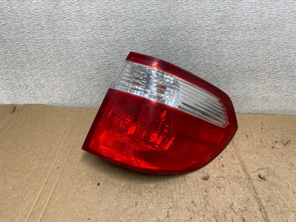 2005 2006 2007 Honda Odyssey Right Passenger RH Side Tail Light Oem V3720 DW0