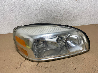 2005 - 2009 Pontiac Montana / Uplander Right Passenger Headlight AE8829 LK0