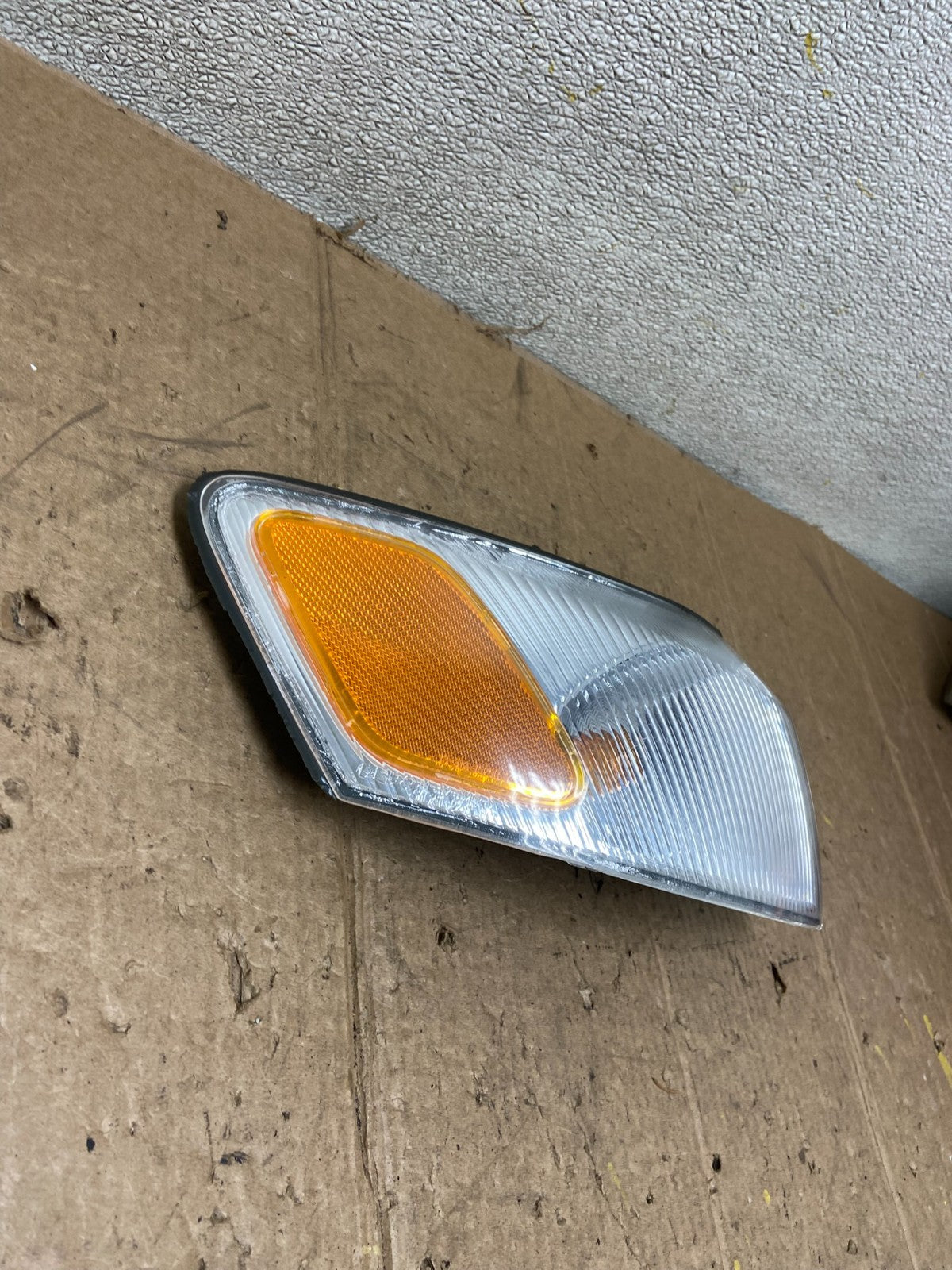 1997 1998 1999 Toyota Camry Right Passenger RH Turn Signal AA35592