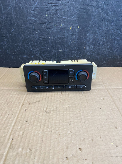 2003 to 2006 Chevrolet Silverado HVAC Heater Climate Control Module AC9410 DG0