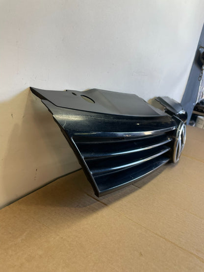 2011 to 2014 Volkswagen Jetta Sedan Front Upper Grille Grill ag9843 DG2