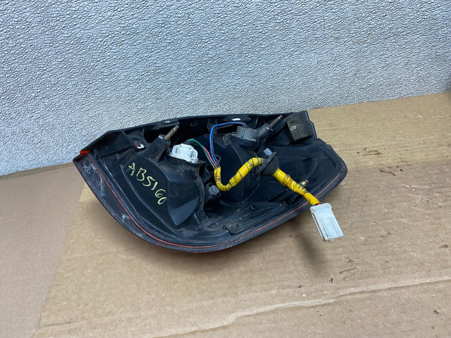 2001 to 2004 Subaru Legacy Outback Left Driver LH Tail Light AB5160 DW5