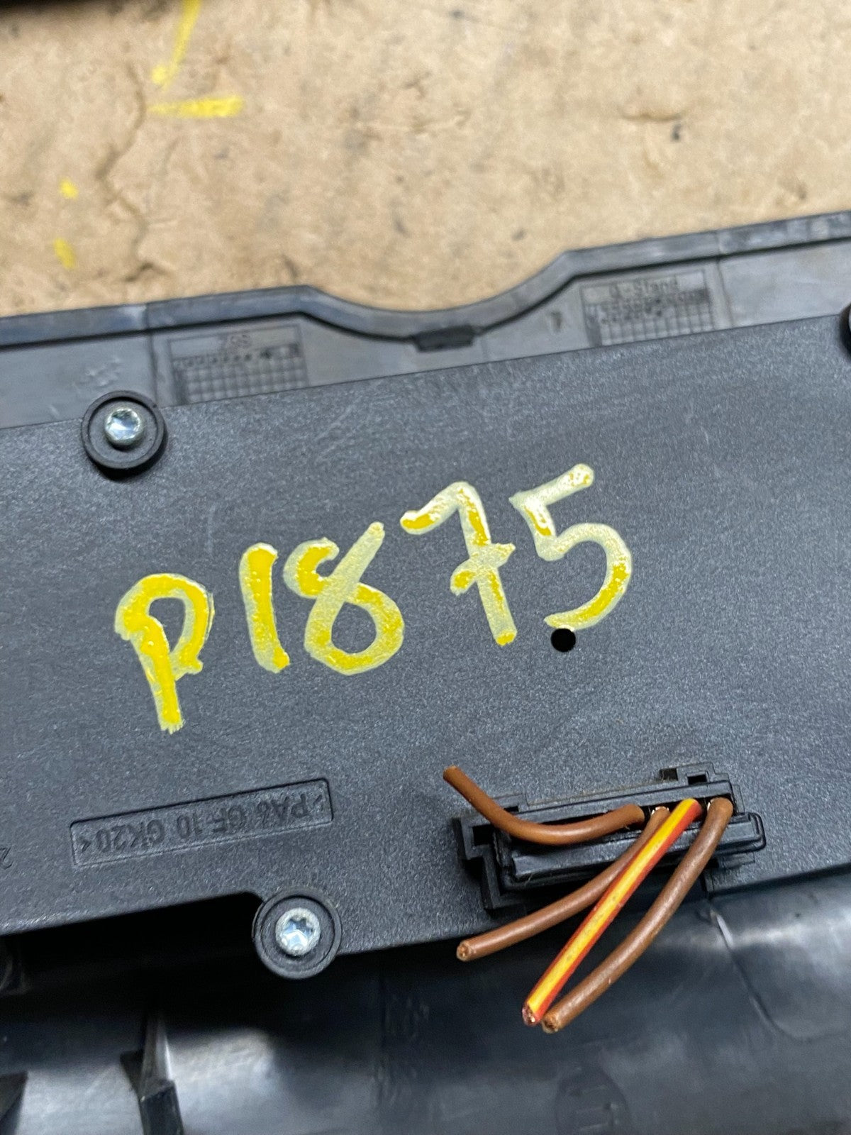 2007-2018 Mercedes Dodge Sprinter Center Console Radio Instrument Panel P1875 DG7