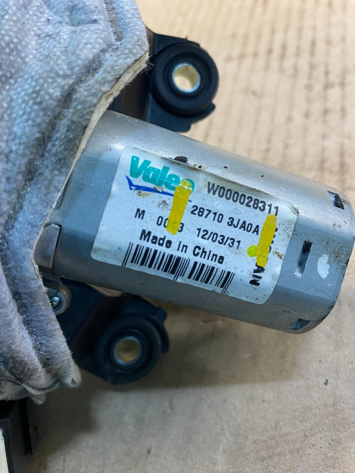 2004-2010 Infiniti QX60 Rear Liftgate Back Window Wiper Motor OEM Z4880 DG4