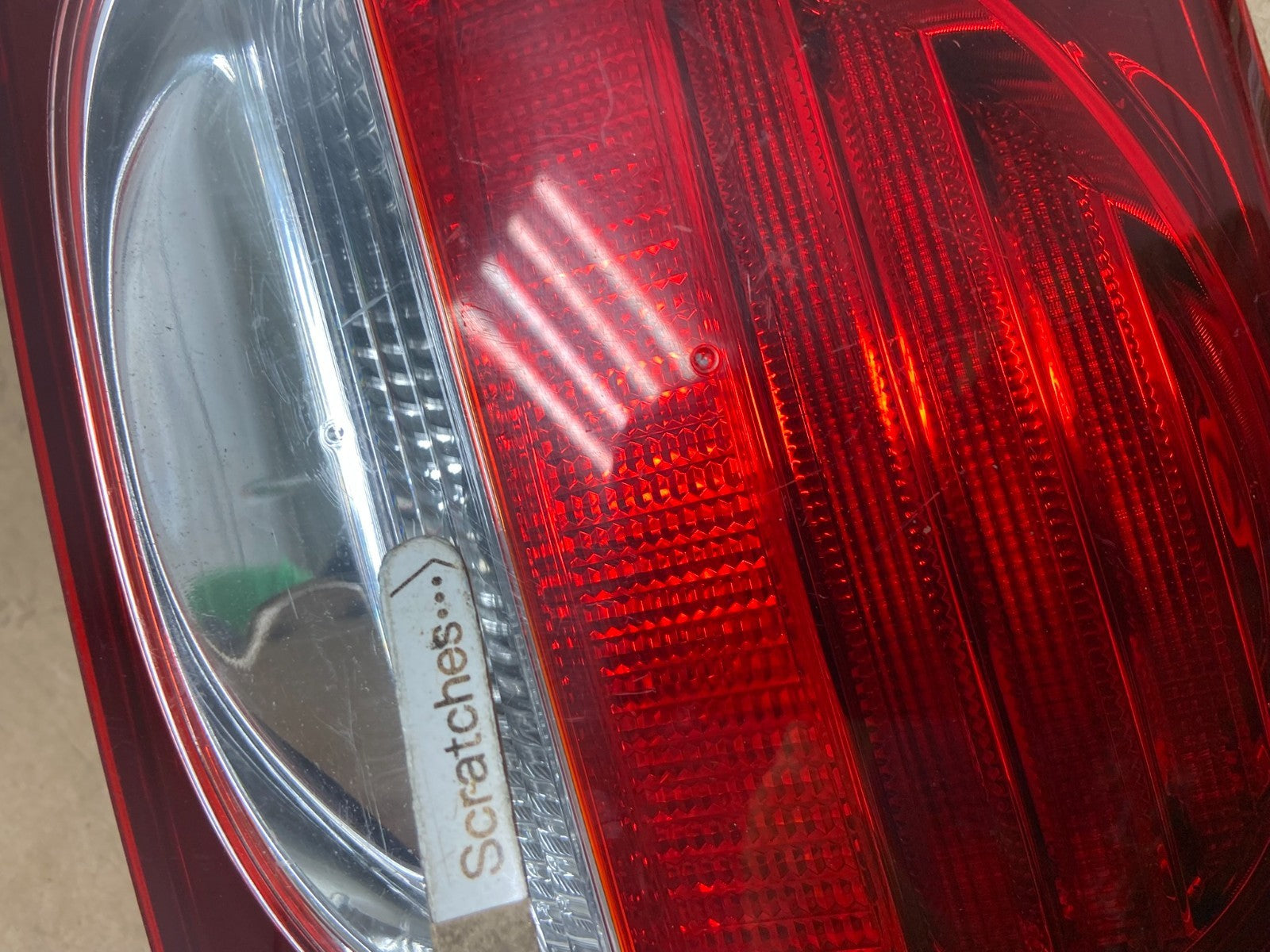 2006-2011 Lexus GS350 GS430 GS450H Right Passenger Inner Tail Light AG43523