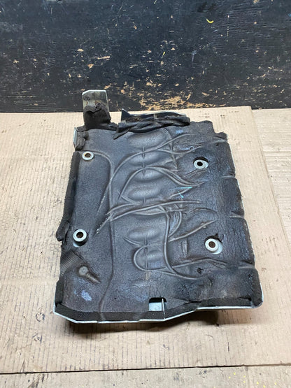 1998 to 2002 Oldsmobile Intrigue Aurora Engine Cover 3.5L W5603 DG6