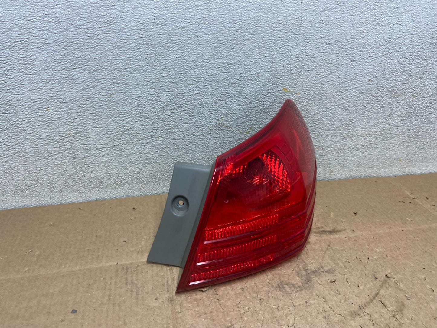 2008 to 2015 Nissan Rogue Right Passenger Rh Side Tail Light Oem Y9119 DW2