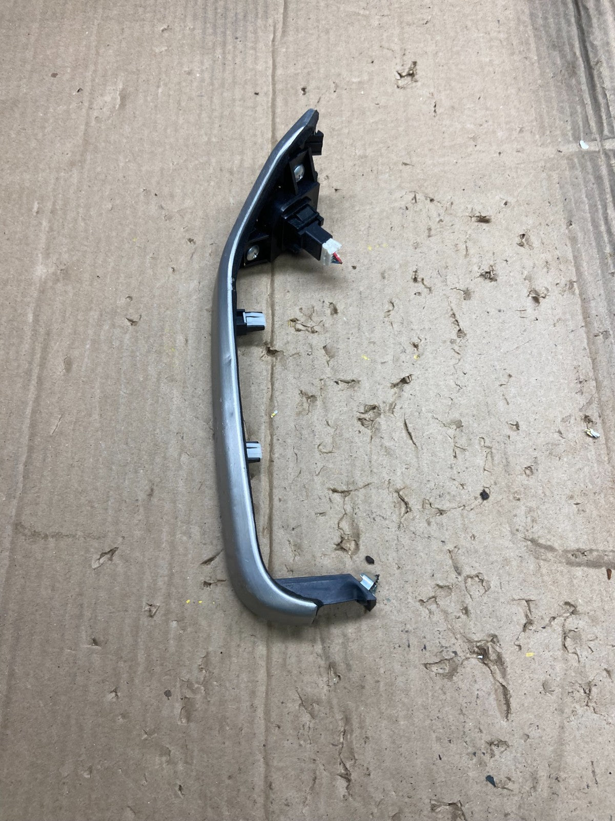 2009-2010 Nissan Murano Dash Trim Panel With Hazard Buttom Switch OEM X1897 DG2
