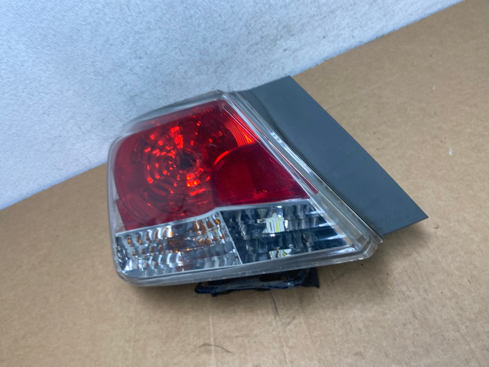 2008 to 2012 Honda Accord Sedan Tail light Left Driver LH Side AD5381 LK1