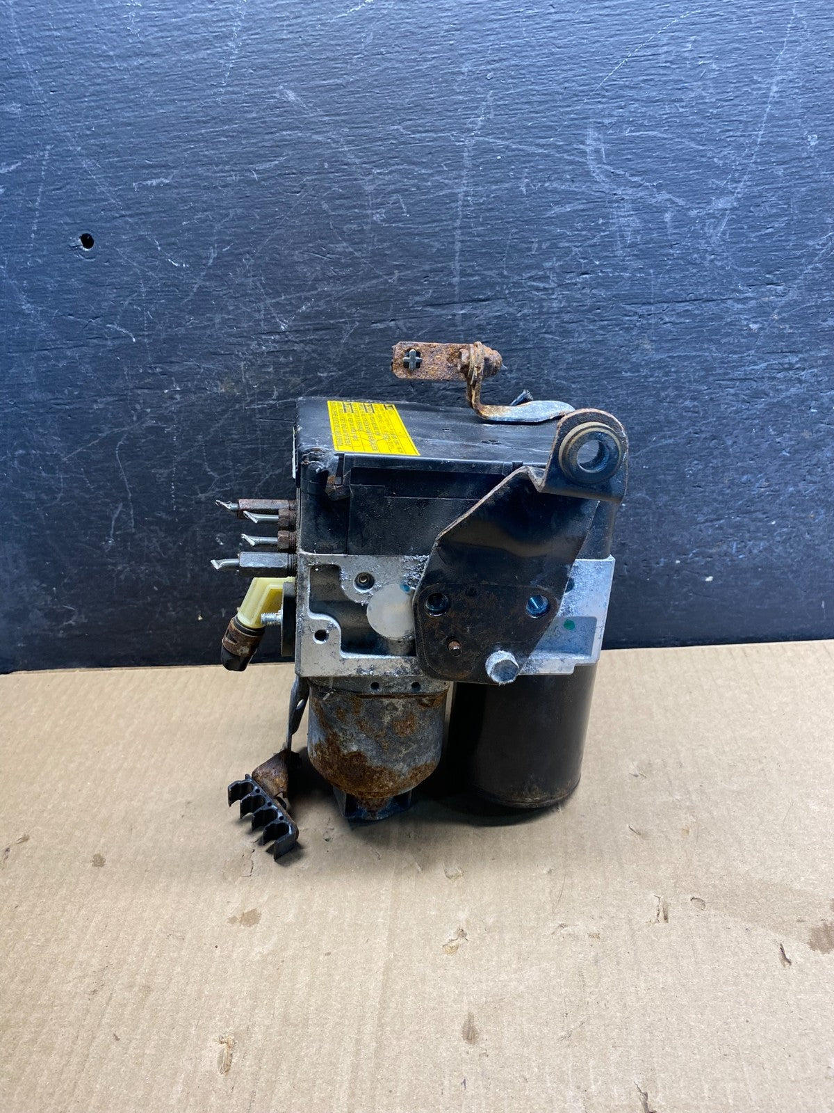 2004 - 2009 Toyota Prius ABS Brake Pump Anti Lock Module AG9706 DG2
