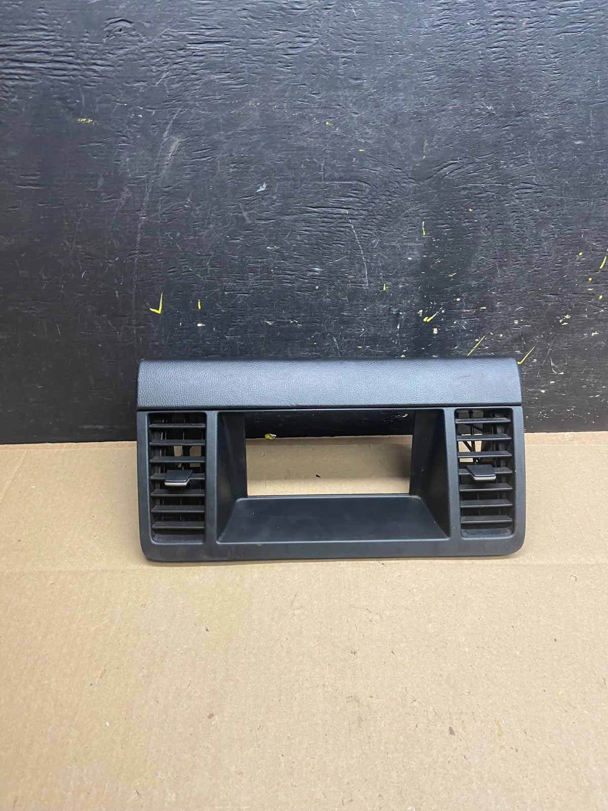 2003-2007 Nissan Murano Radio Center Console Display Bezel Air Vent t9153 DG0