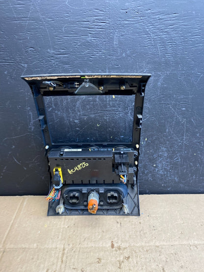 2004 to 2008 Ford F150 Radio Climate Dash Bezel Surround Black ac4825 DG5