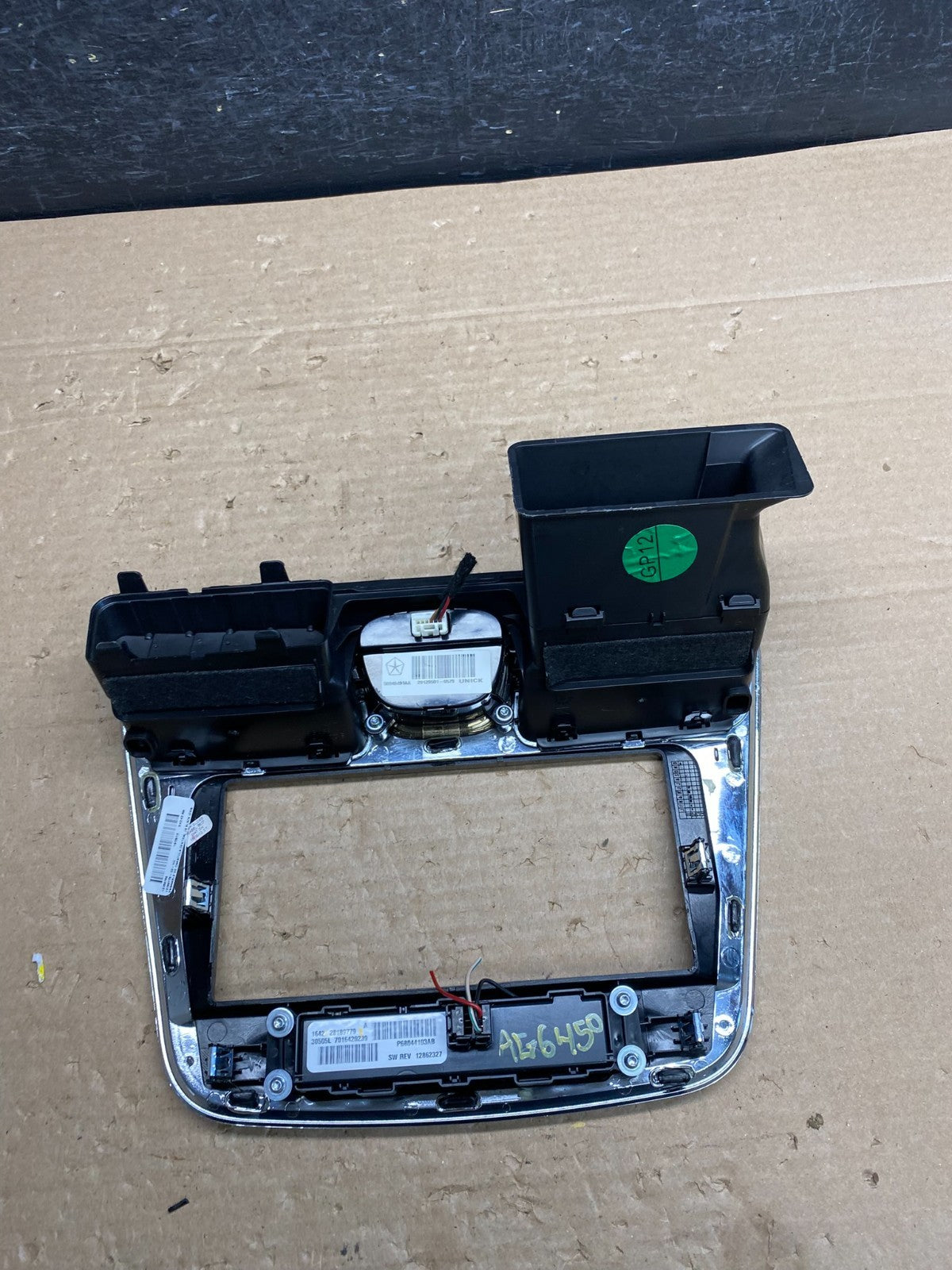 2011 - 2014 Chrysler 200 Dash Radio Bezel Trim Clock Hazard Bezel AG6450 DG4
