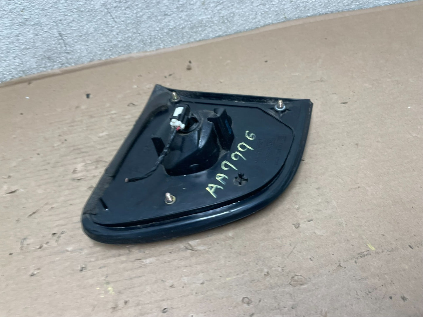 1998 to 2002 Suzuki Esteem Station Wagon Left Side Tail Light Inner AA99964