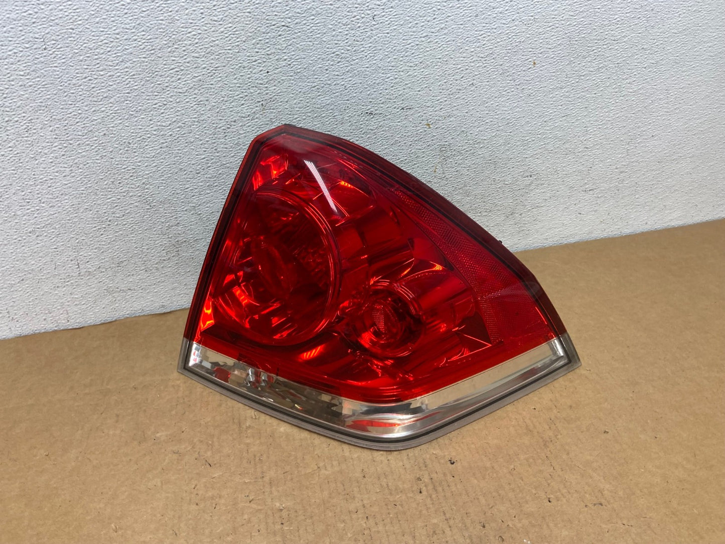 2006 - 2012 Chevrolet Impala Tail Light Right Passenger RH Side AD4586 LK0
