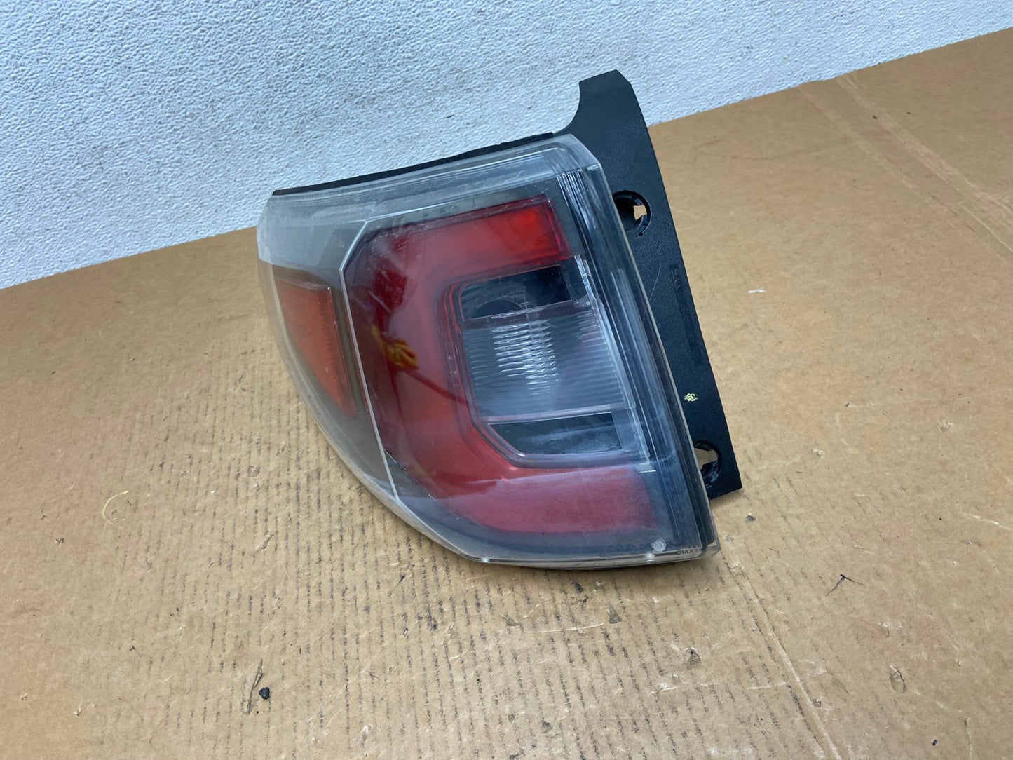 2013 to 2016 GMC Acadia Left Driver LH Side Tail Light AD9316 LK1