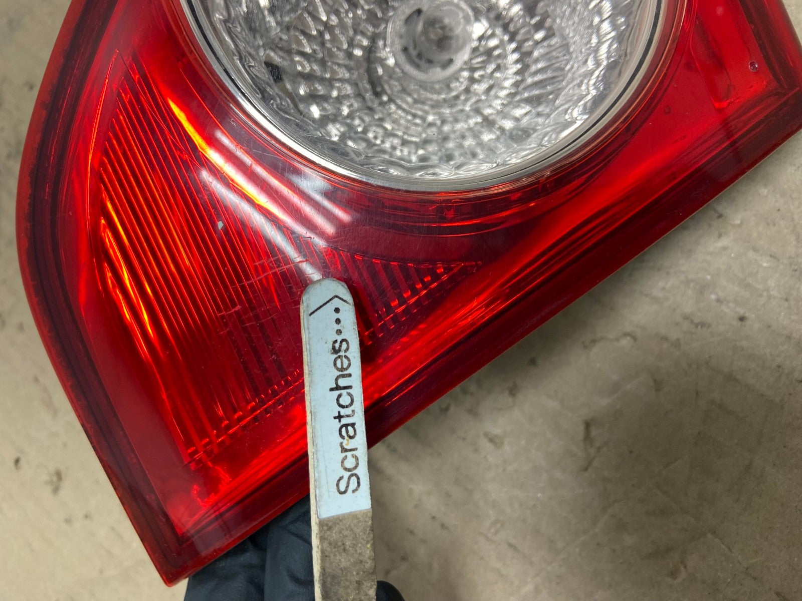 2009-2010 Toyota Corolla Left Driver Lh Side Tail Light Inner AF3252 LK3