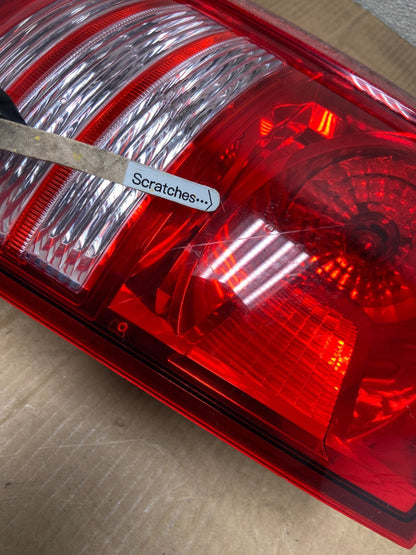 2008-2010 Chrysler Town and Country Left Driver Tail Light Oem AA5302 DW3