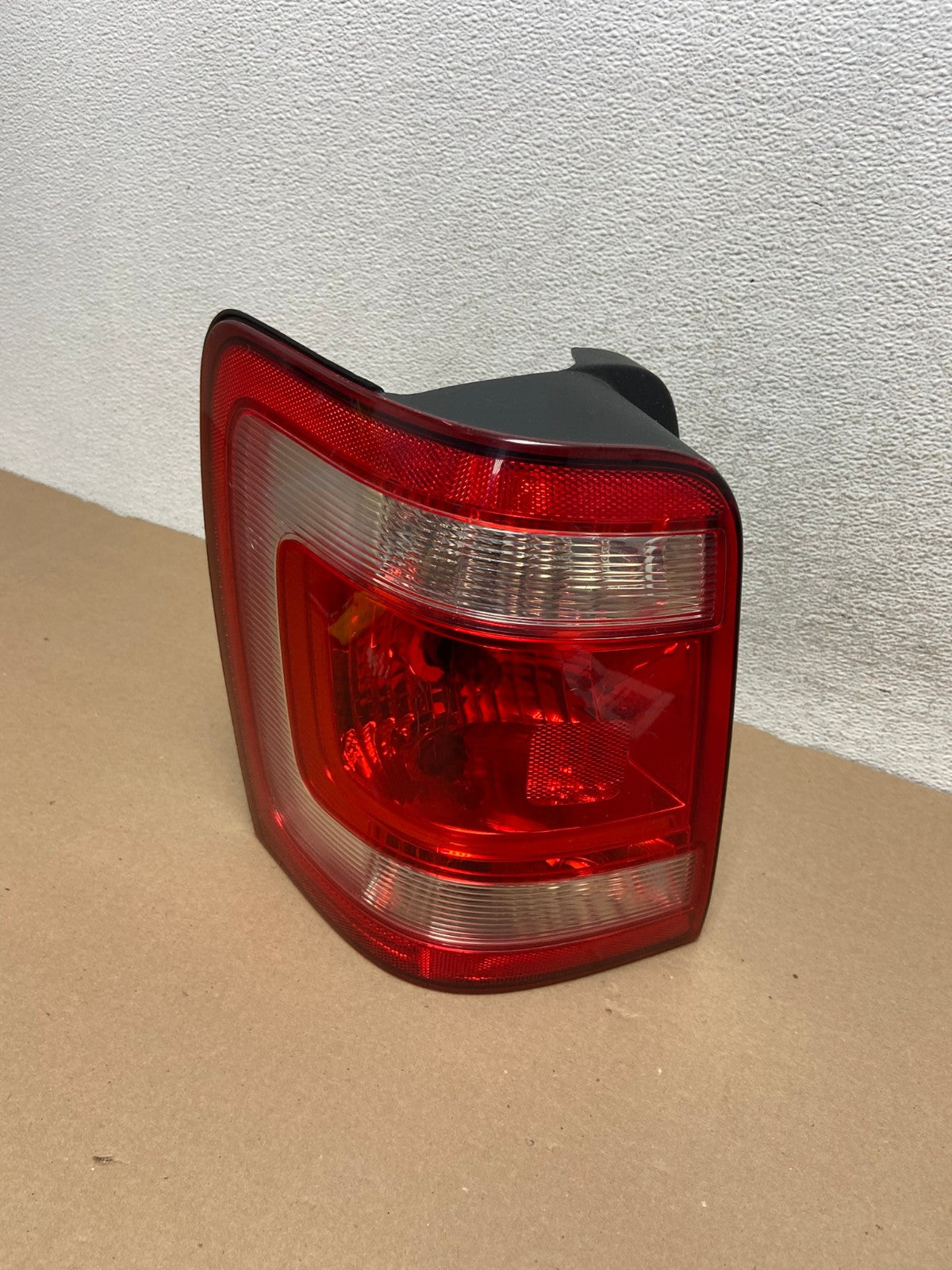 2008 to 2012 Ford Escape Left Driver LH Side Tail Light AG3290 LK0